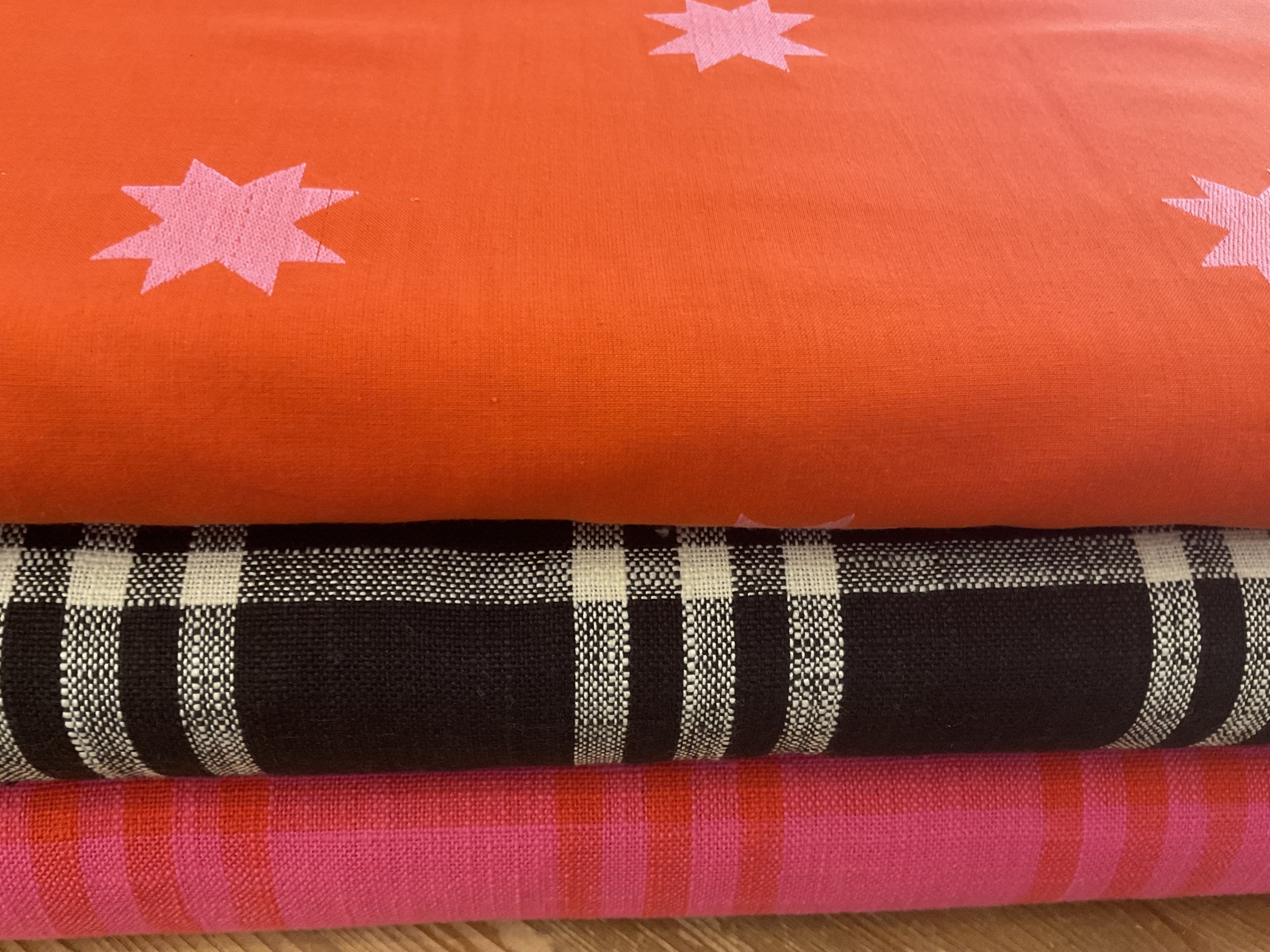 Ruby star Warp Weft Wovens orange with pink stars - Image 3